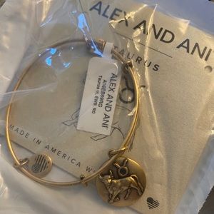 *BRAND NEW* Alex and Ani Taurus Bracelet